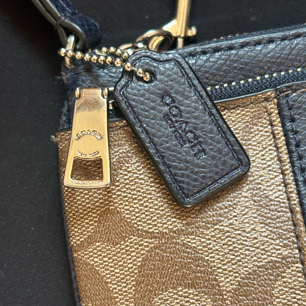 COACH Wristlet - Picture 3 of 9